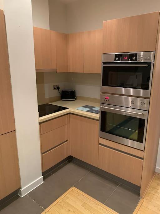 Stunning 2 Bed Flat! Centrally Located In London, Uk! ภายนอก รูปภาพ