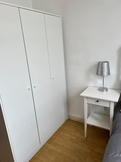 Stunning 2 Bed Flat! Centrally Located In London, Uk! ภายนอก รูปภาพ