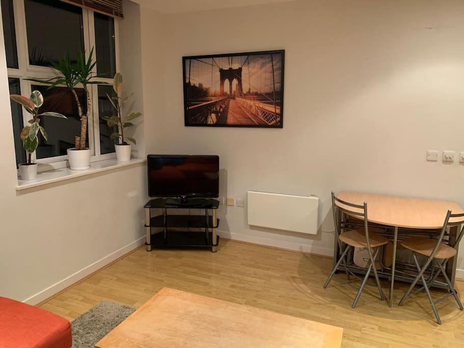 Stunning 2 Bed Flat! Centrally Located In London, Uk! ภายนอก รูปภาพ