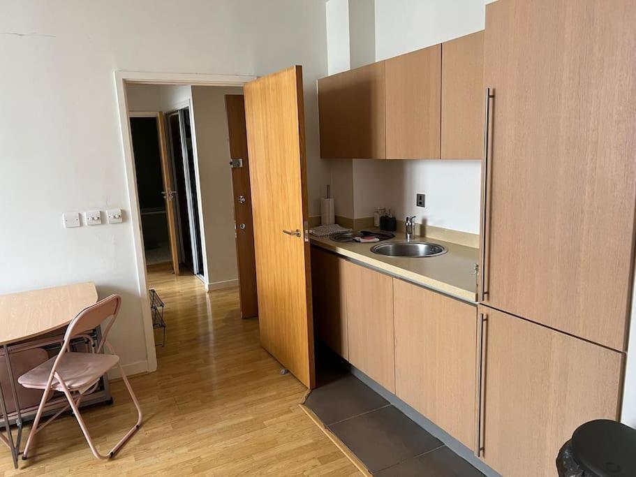 Stunning 2 Bed Flat! Centrally Located In London, Uk! ภายนอก รูปภาพ